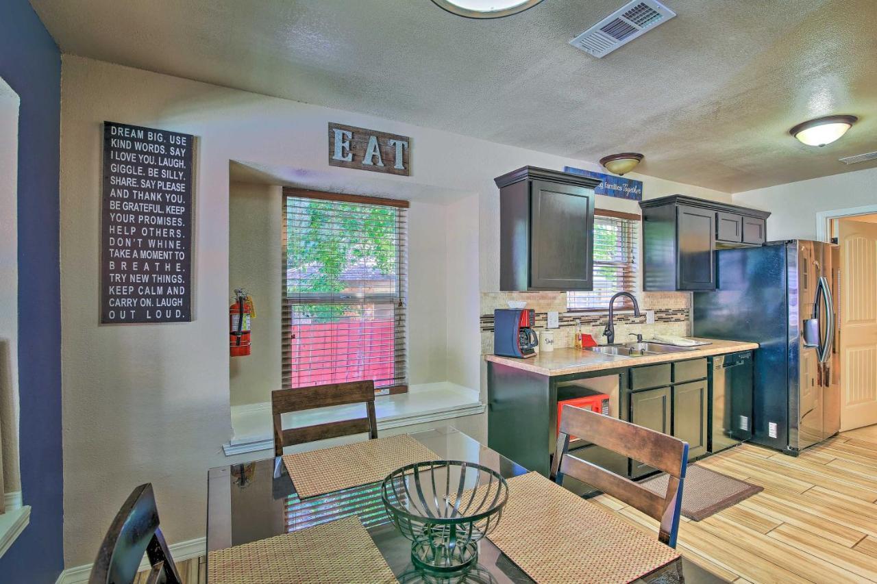 San Antonio Oasis With Hot Tub, Pool And Outdoor Bar!ヴィラ エクステリア 写真