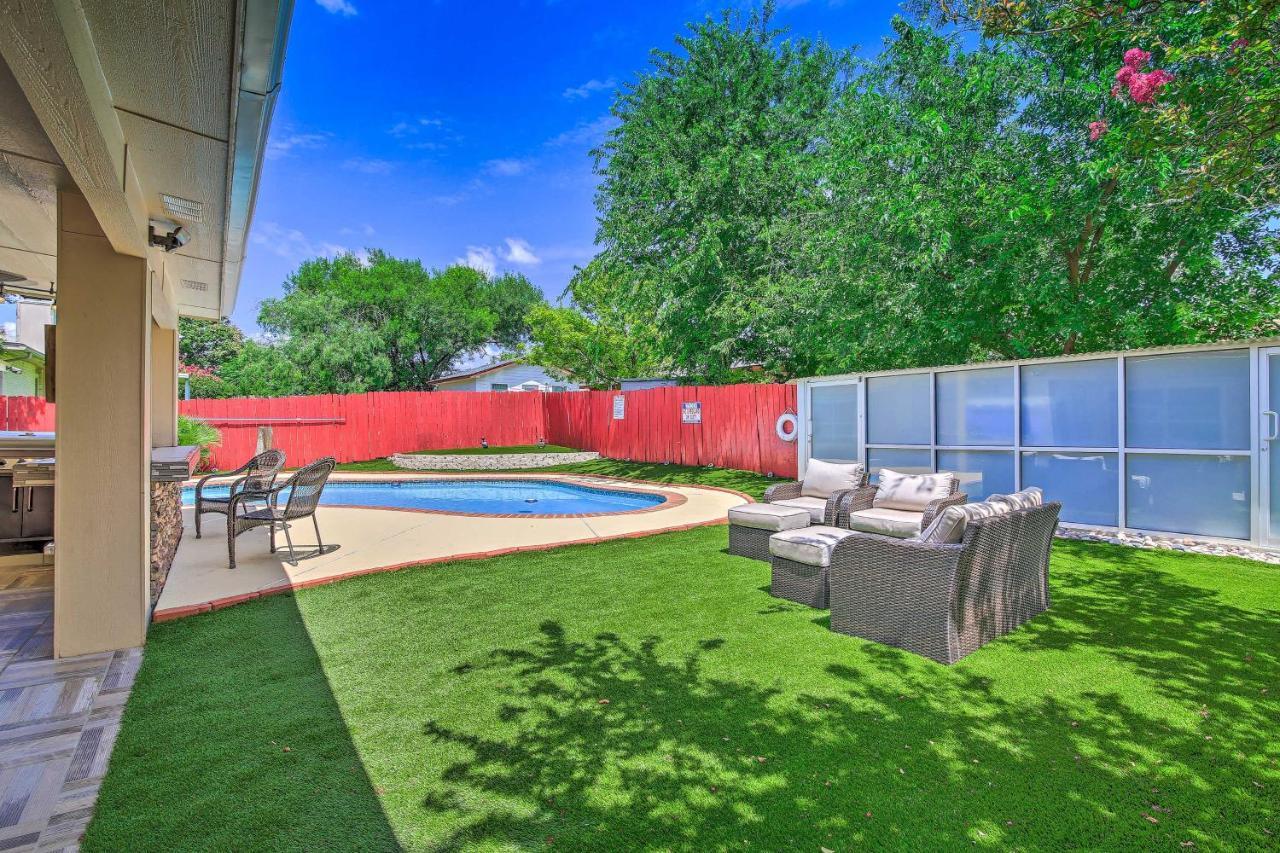 San Antonio Oasis With Hot Tub, Pool And Outdoor Bar!ヴィラ エクステリア 写真